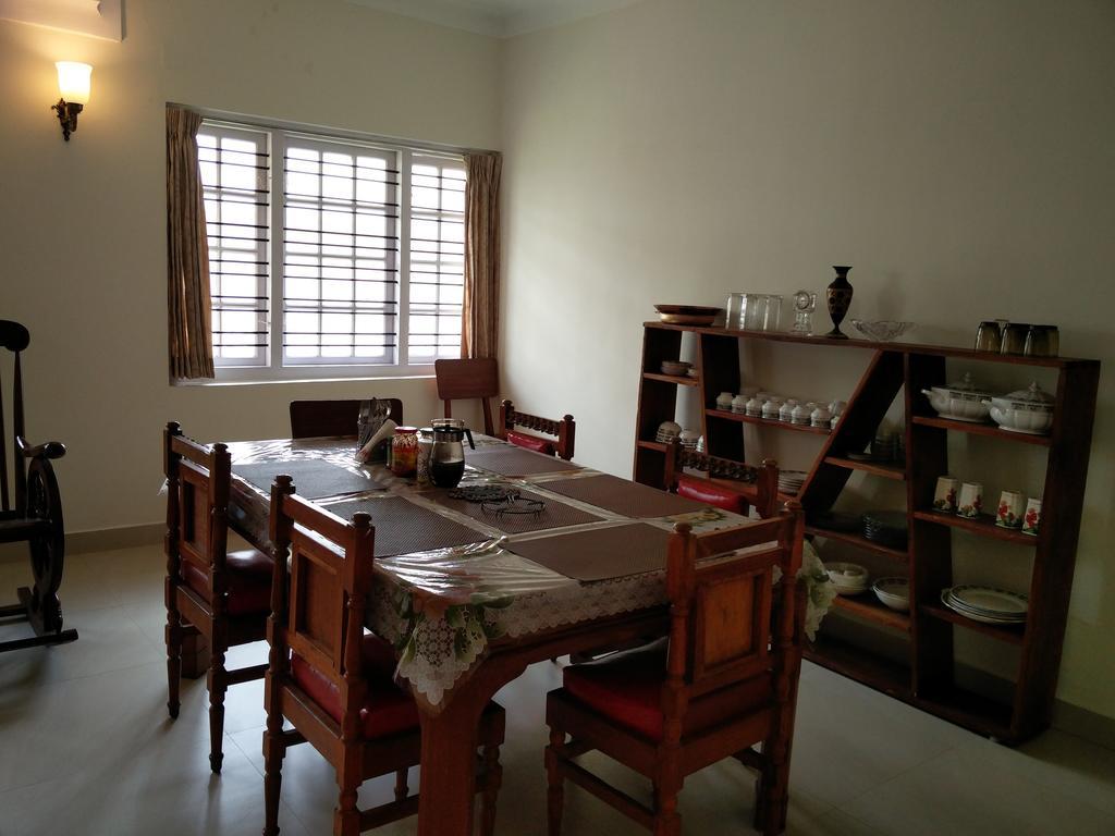 Colonels Inn Утакаманд Экстерьер фото